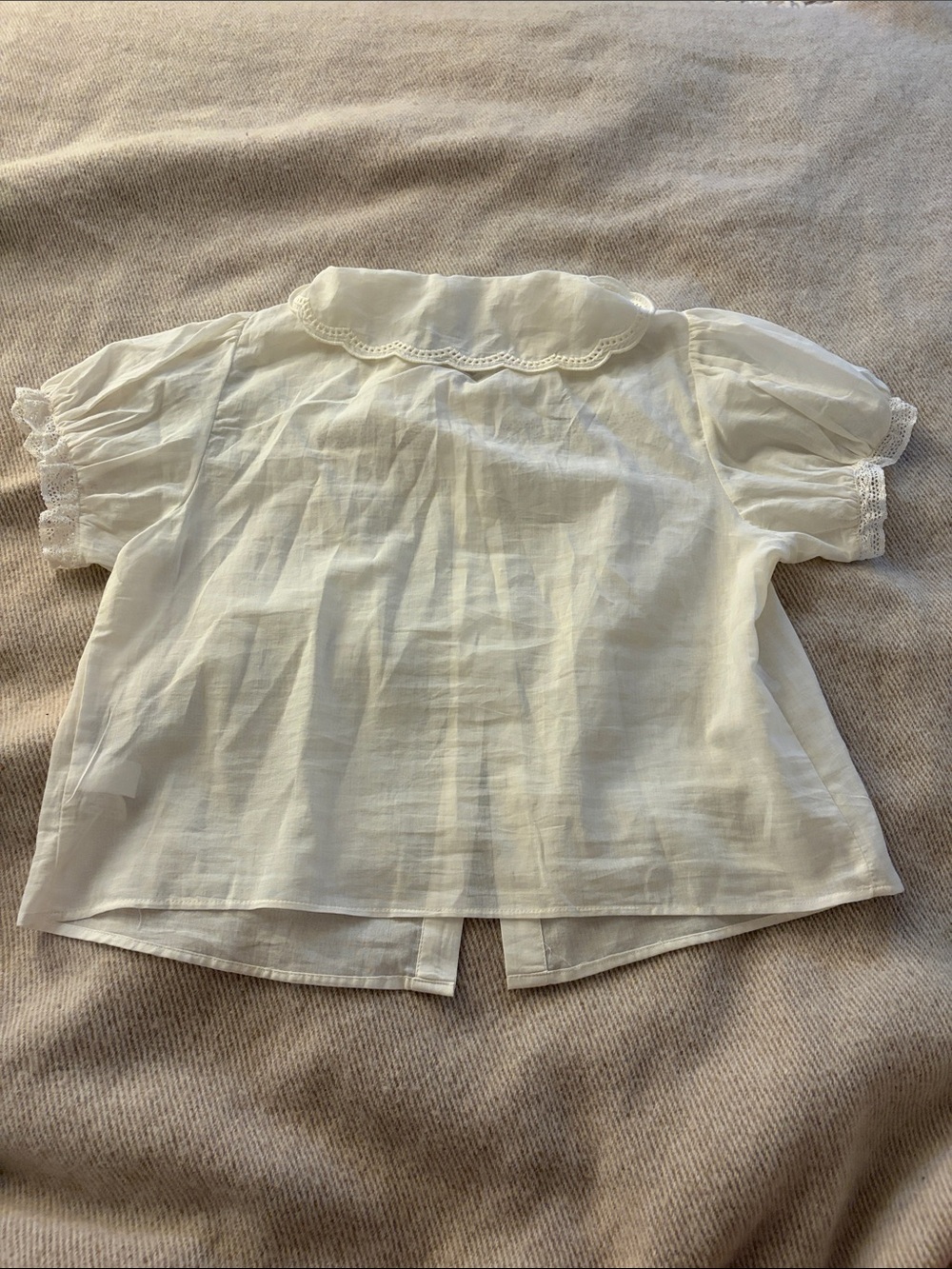 NWT MAISON D’AMELIE Cream Lace-Trim Puff Sleeve Blouse Size Medium 100% Cotton - Picture 9 of 13